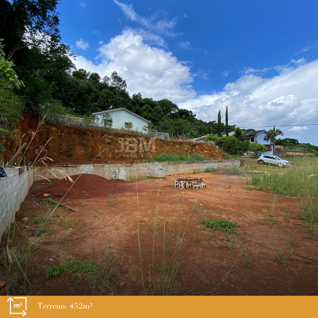 Terreno no Loteamento Iop