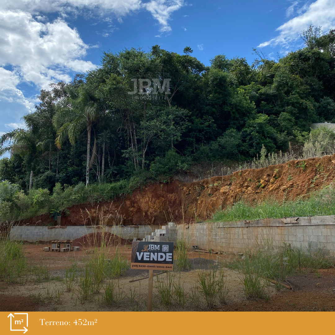 Terreno no Loteamento Iop