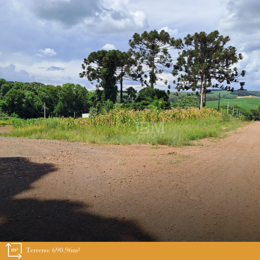 Terreno de Esquina em Ipuaçú