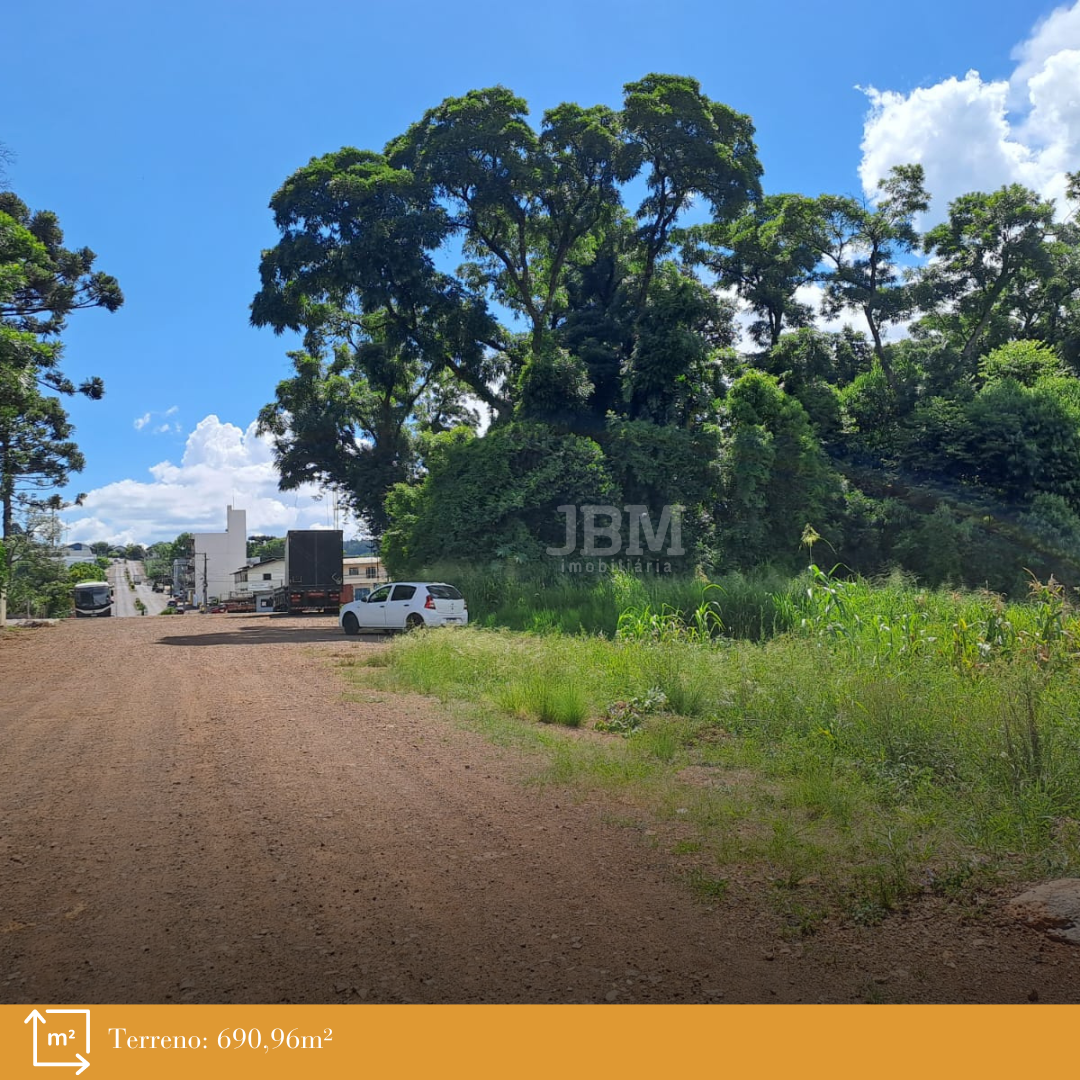 Terreno de Esquina em Ipuaçú
