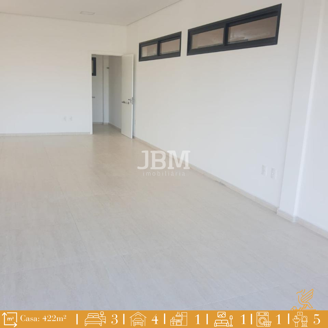 Casa com Sala comercial no Bairro Tacca