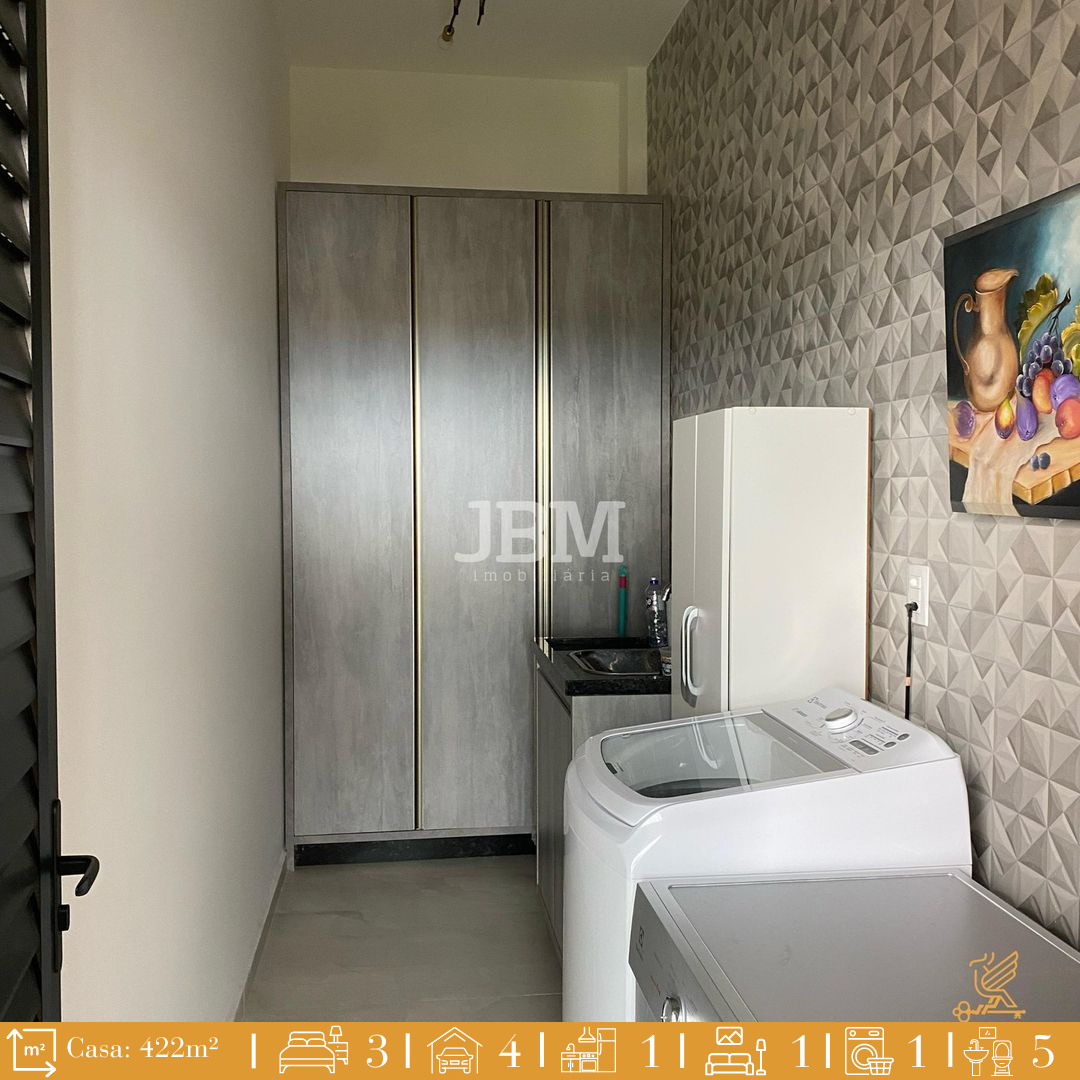 Casa com Sala comercial no Bairro Tacca