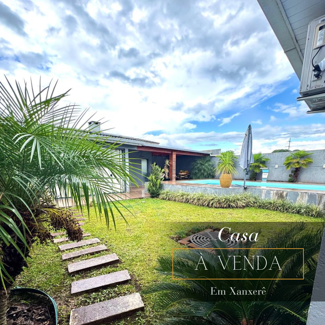 Casa com Piscina no Bairro Nossa Senhora de Lourdes