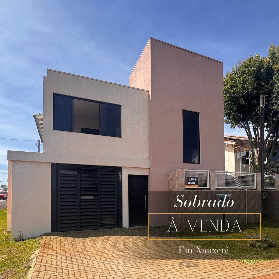 Sobrado de Esquina com Piscina