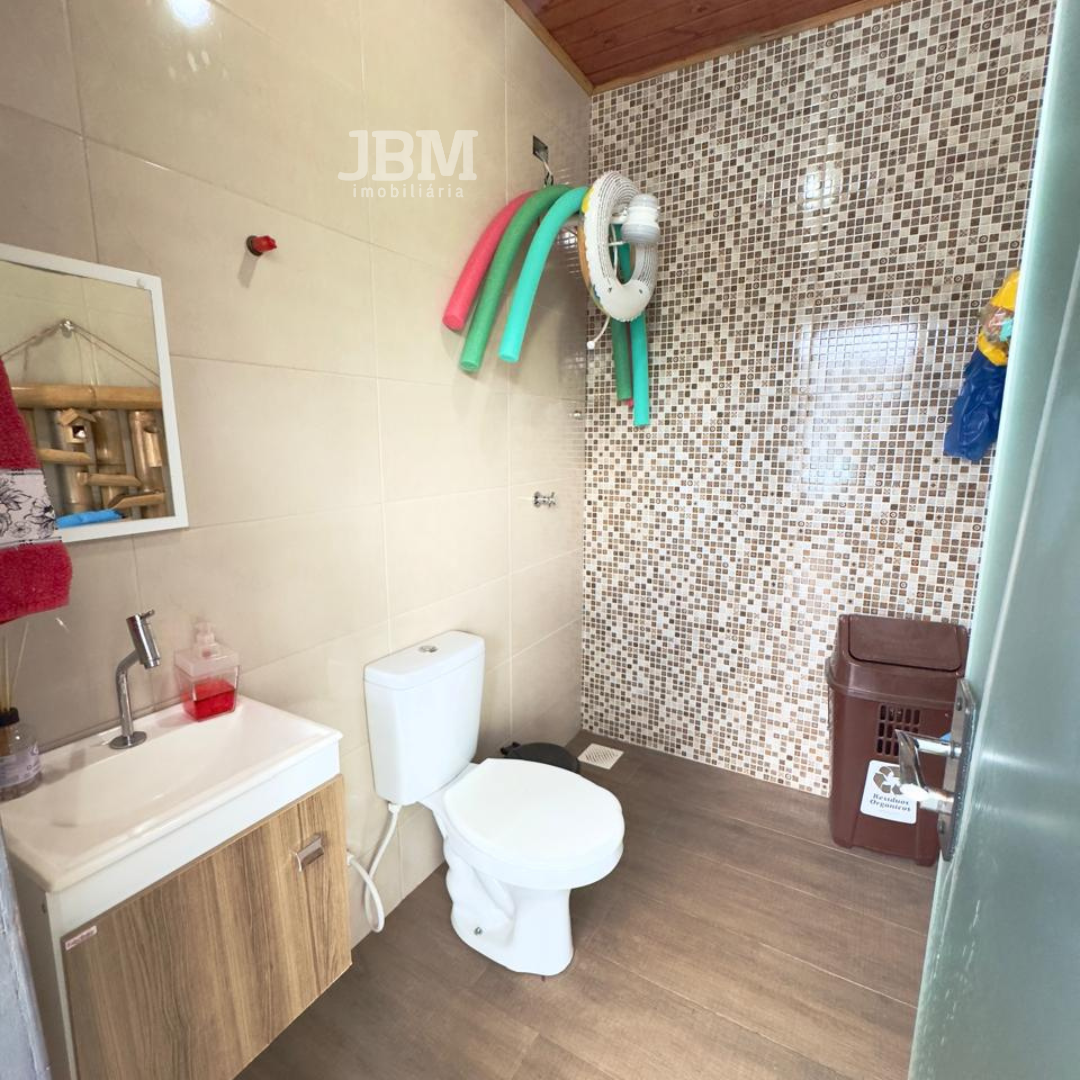 Casa com Piscina no Bairro Nossa Senhora de Lourdes