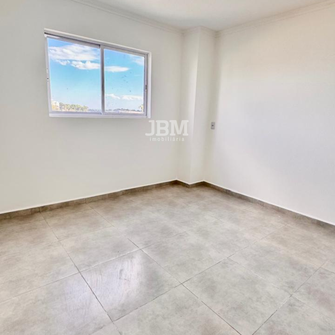 Apartamento no Bairro Tonial