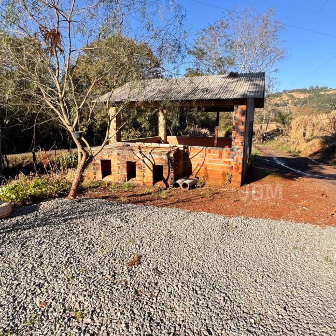 Sítio na Linha Bom Sucesso em Xanxerê