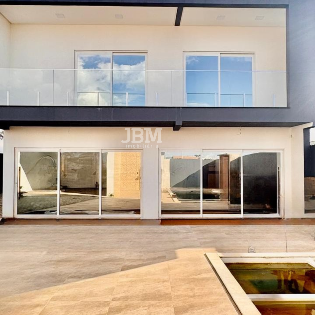 Casa Alto Padrão no Loteamento Parque das Torres