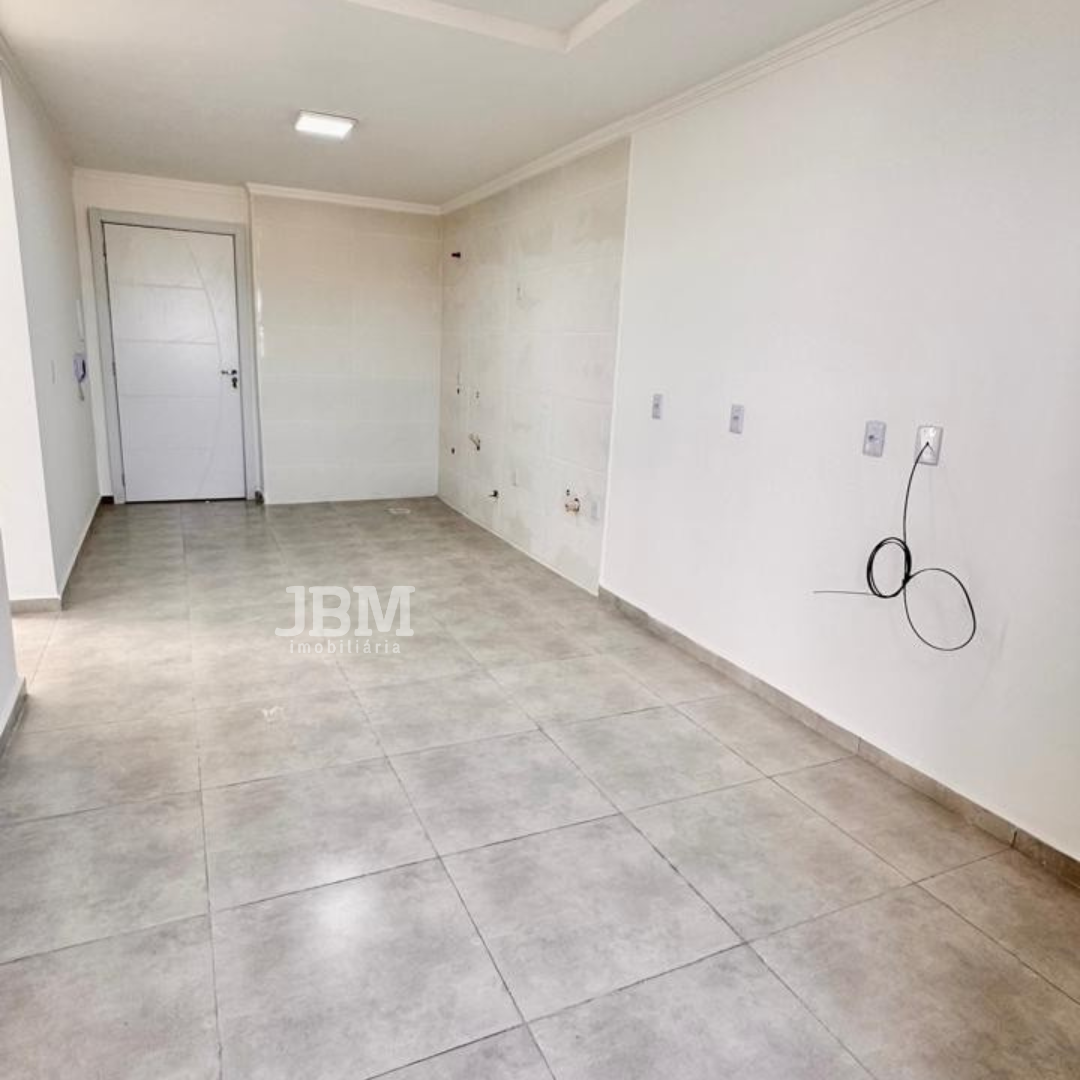 Apartamento no Bairro Tonial