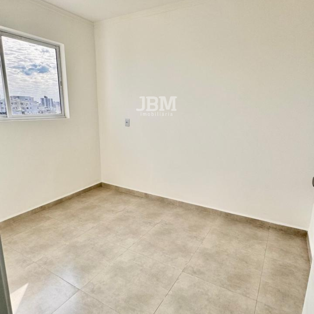 Apartamento no Bairro Tonial