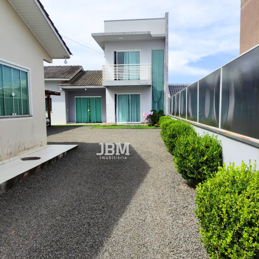 Casas no Bairro Tacca