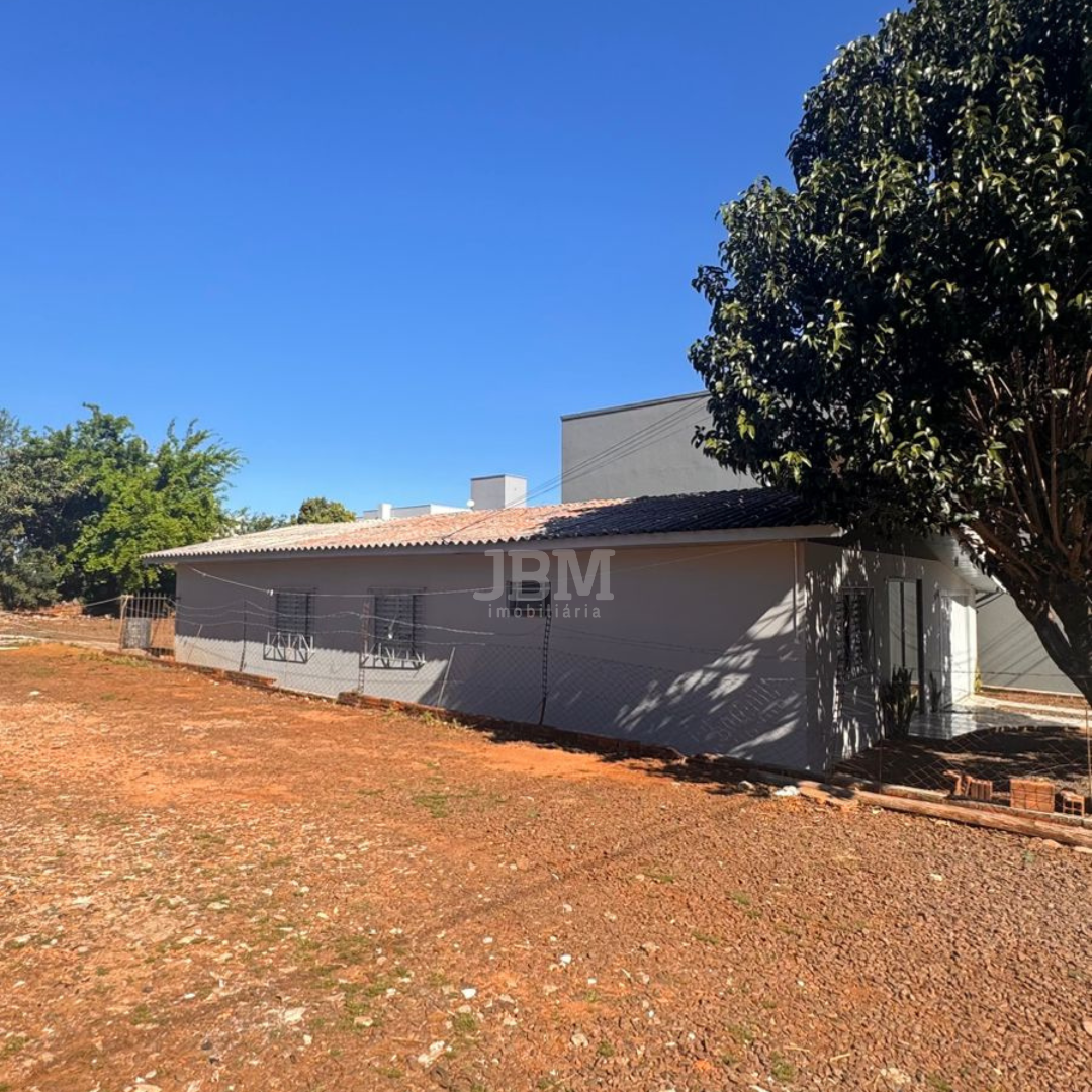 Terreno e Casa em frente a Unoesc