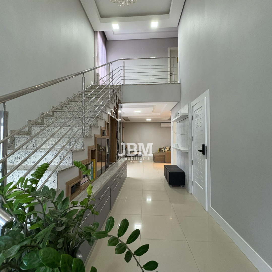 Casa no Condomínio Caledônia