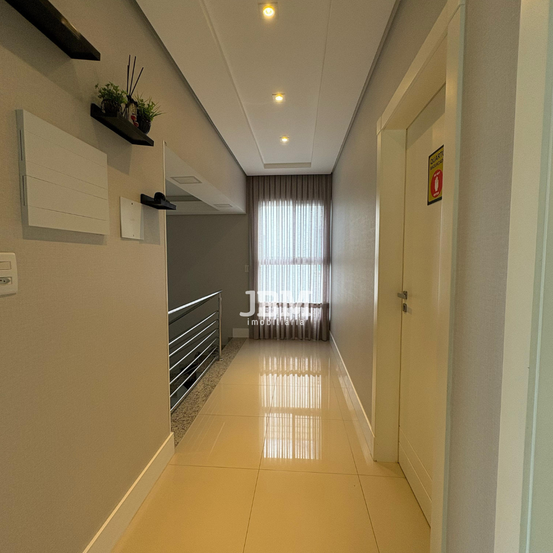 Casa no Condomínio Caledônia