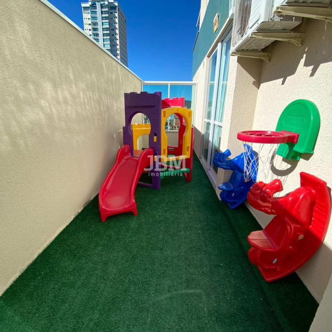 Apartamento de Esquina em Itapema