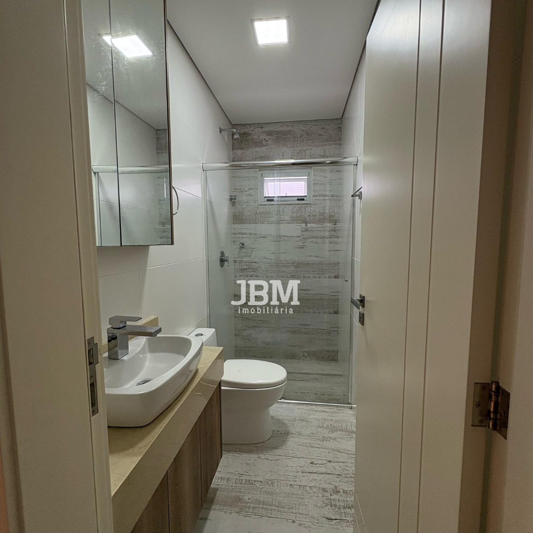 Casa no Condomínio Caledônia