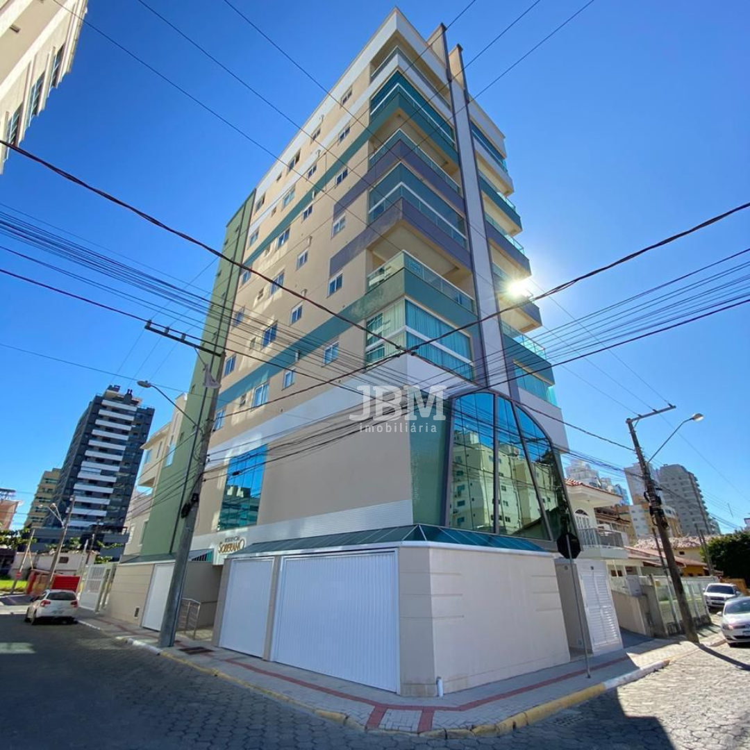 Apartamento de Esquina em Itapema