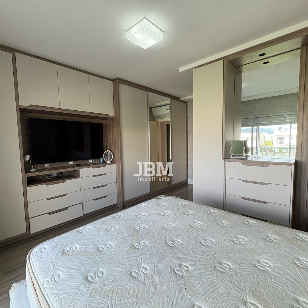 Casa no Condomínio Caledônia