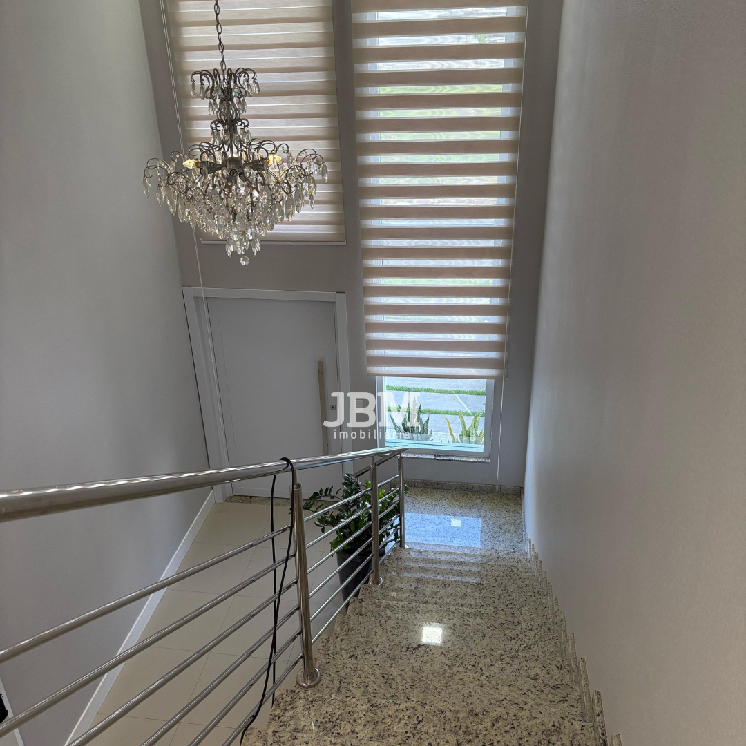 Casa no Condomínio Caledônia