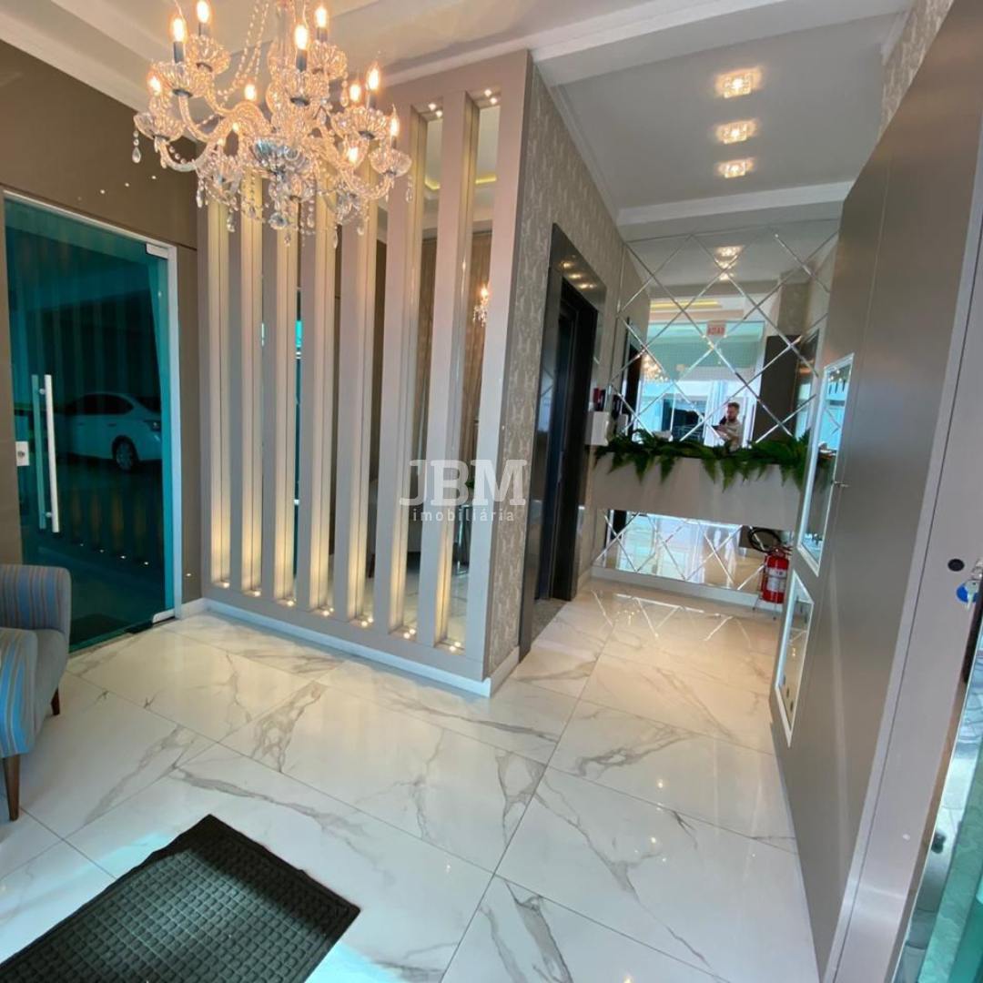 Apartamento de Esquina em Itapema