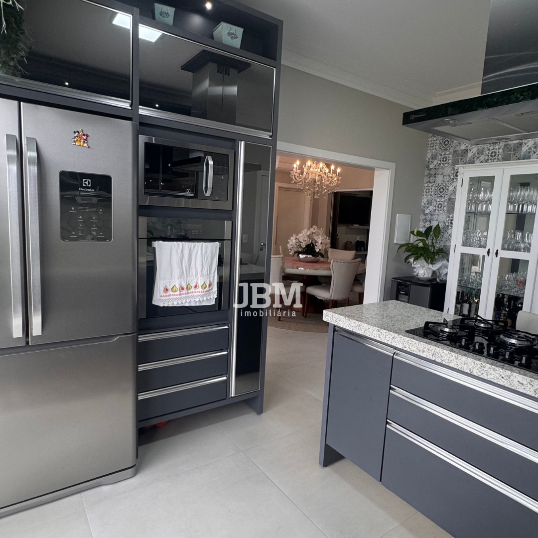 Casa Contemporânea de Alto Padrão