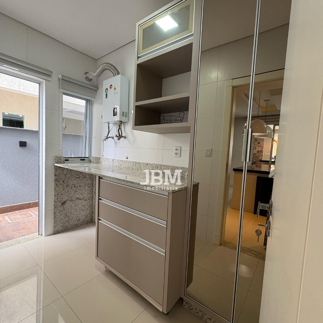 Casa no Condomínio Caledônia