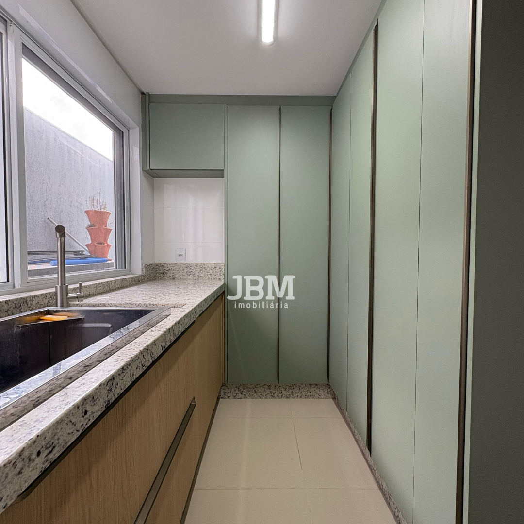 Casa no Condomínio Caledônia