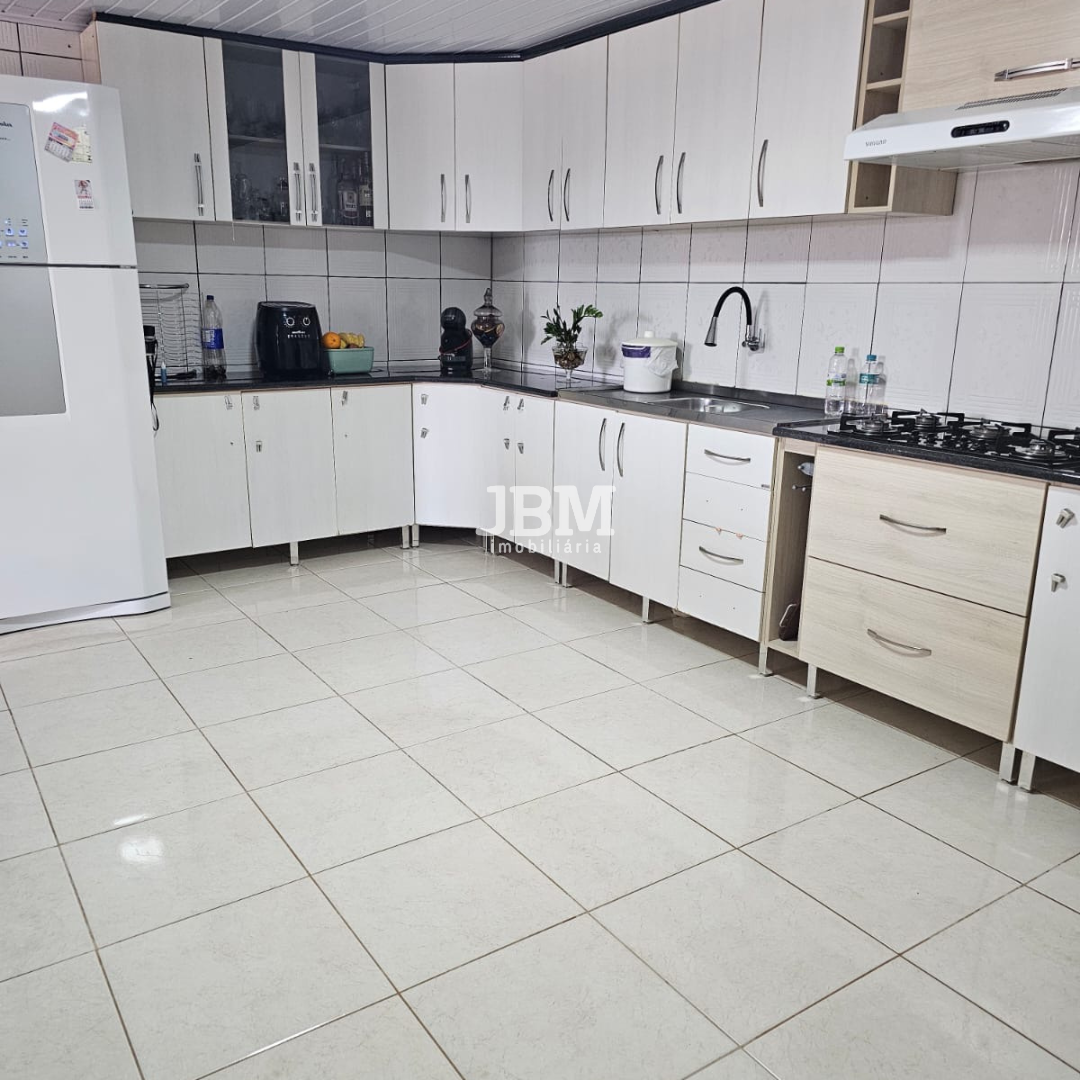 Casa á venda no bairro São Jorge-