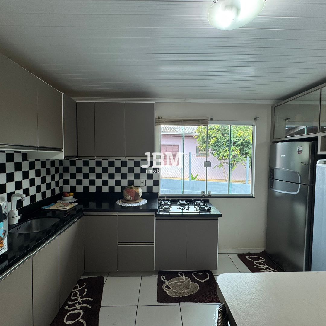 Casa á venda no Bairro Nossa Senhora de Lourdes