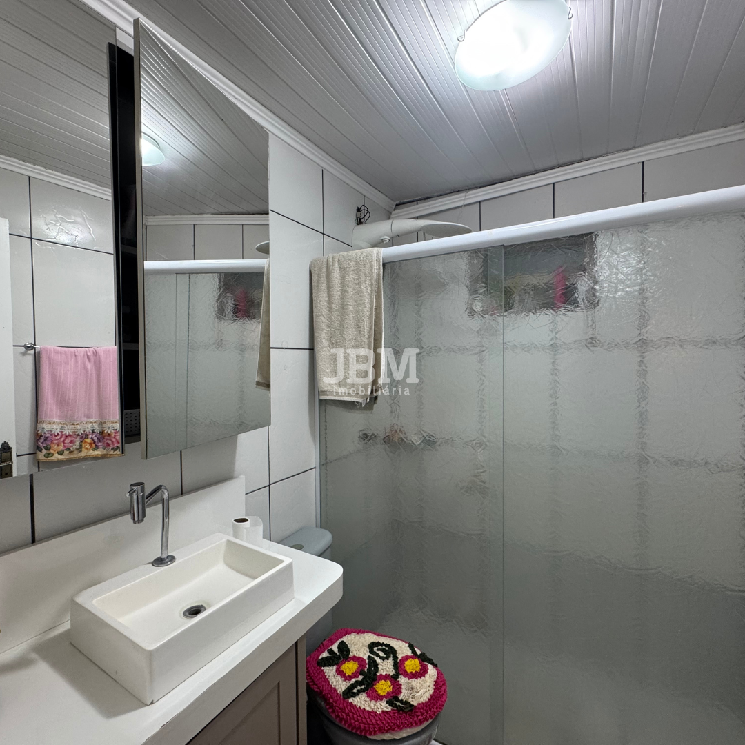 Casa á venda no Bairro Nossa Senhora de Lourdes