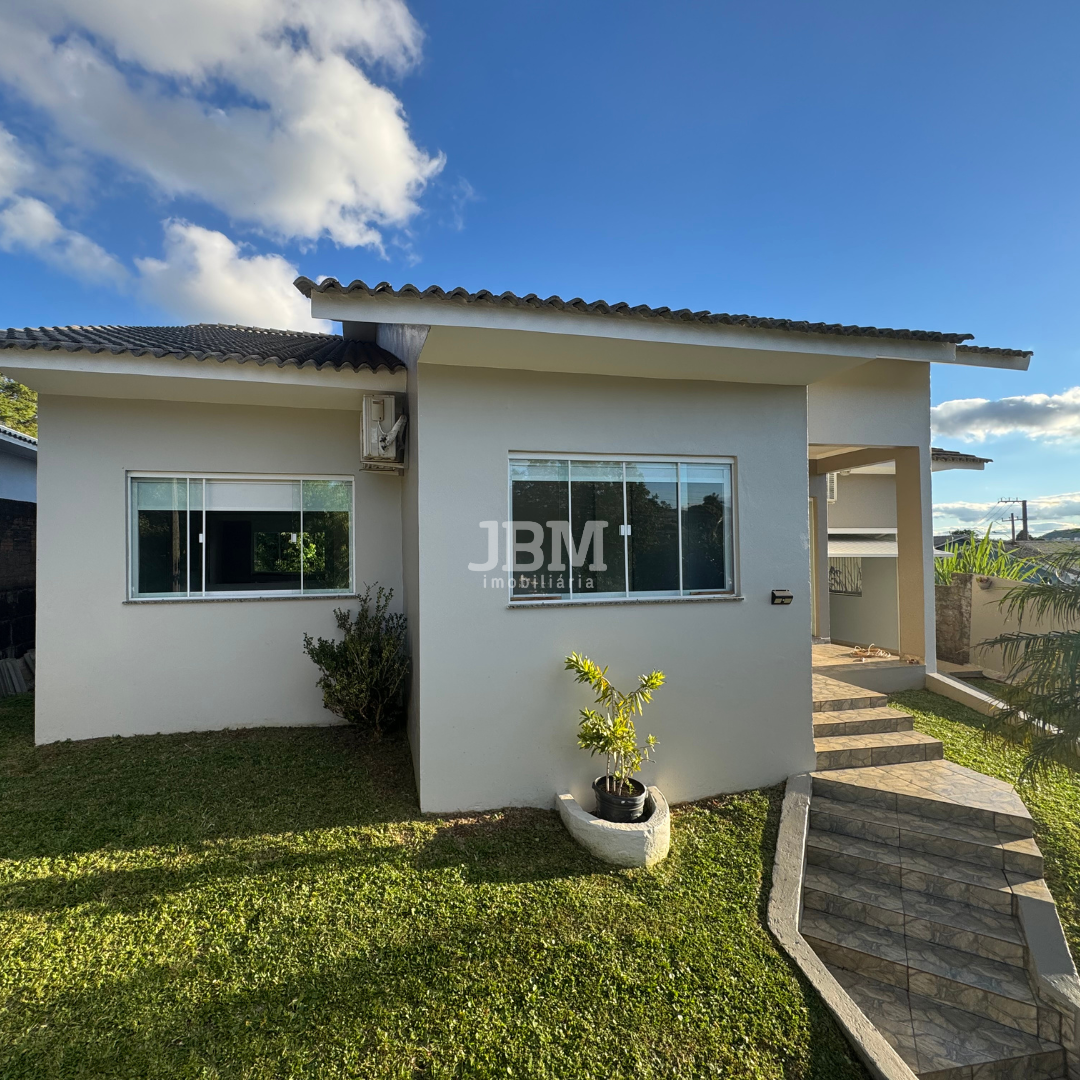 Casa á venda no Bairro São Jorge