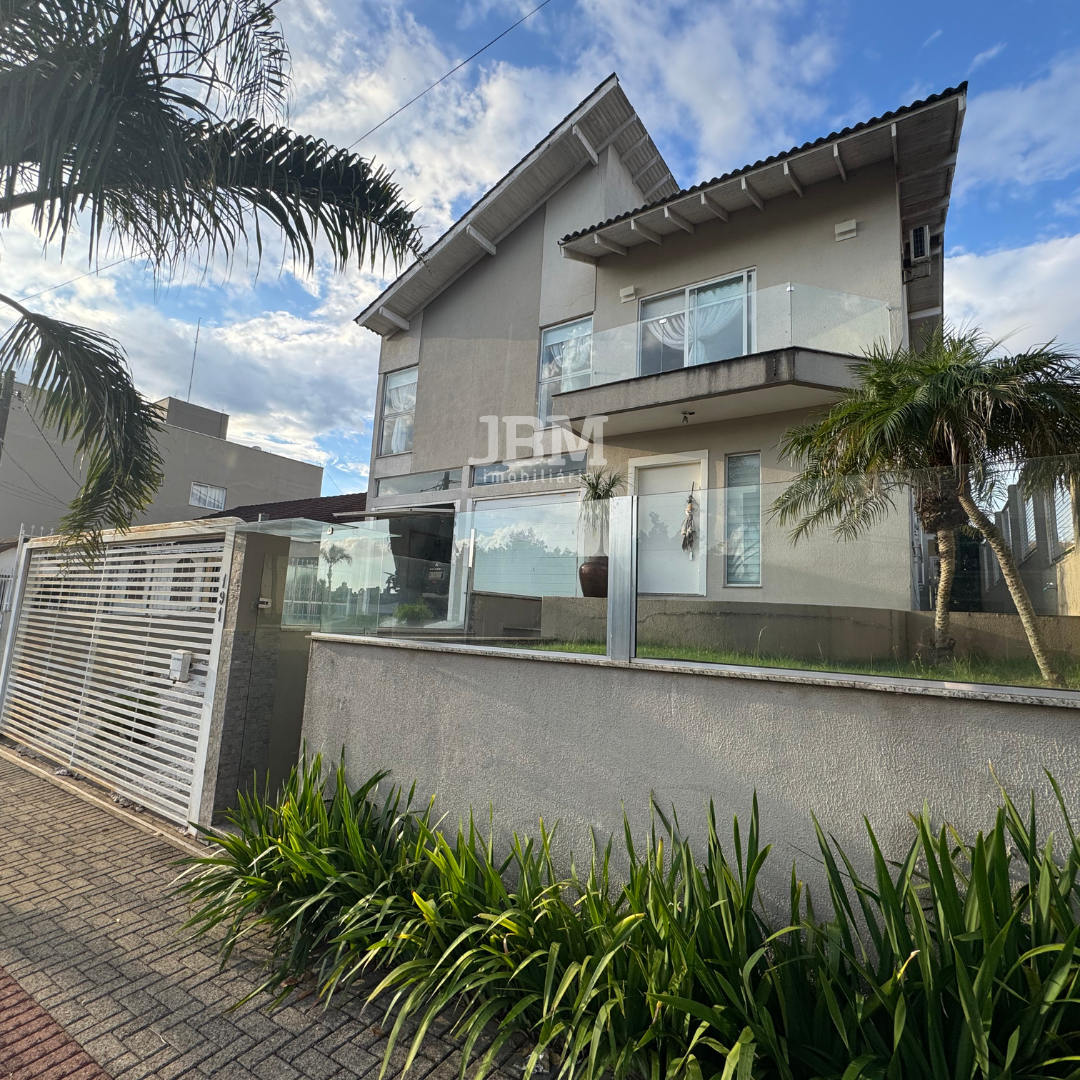 Casa alto Padrão no Bairro dos Esportes