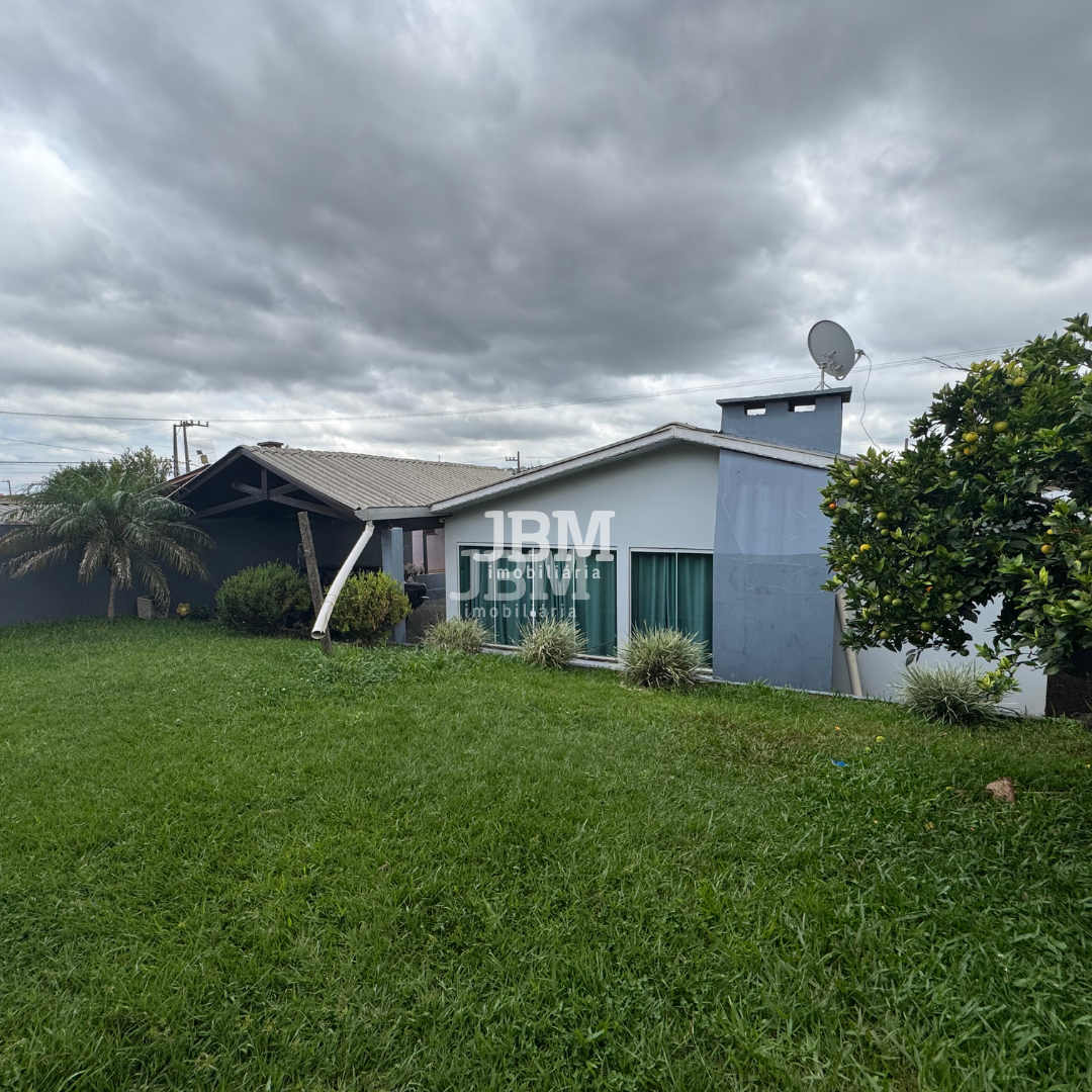 Casa á venda no Bairro Nossa Senhora de Lourdes