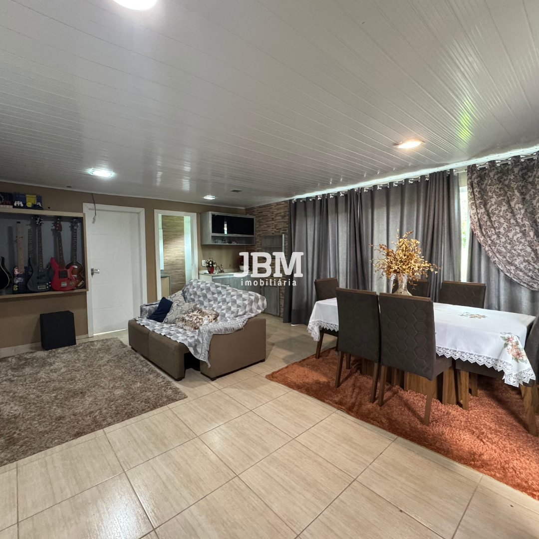Casa á venda no Bairro Nossa Senhora de Lourdes
