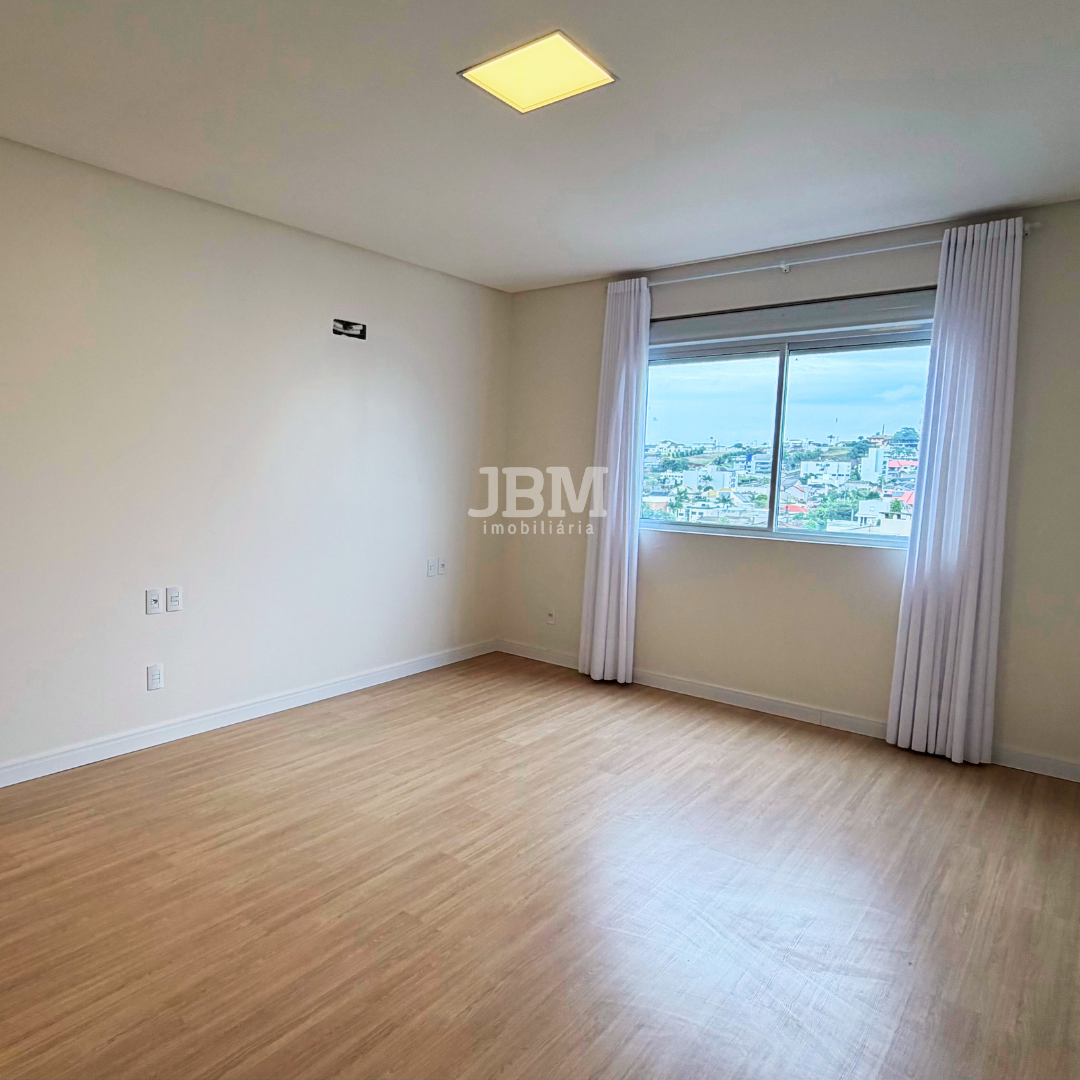 APARTAMENTO Á VENDA NO RESIDENCIAL SEVILHA