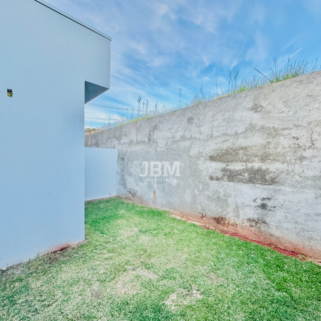Sobrado á venda no Bairro Tacca