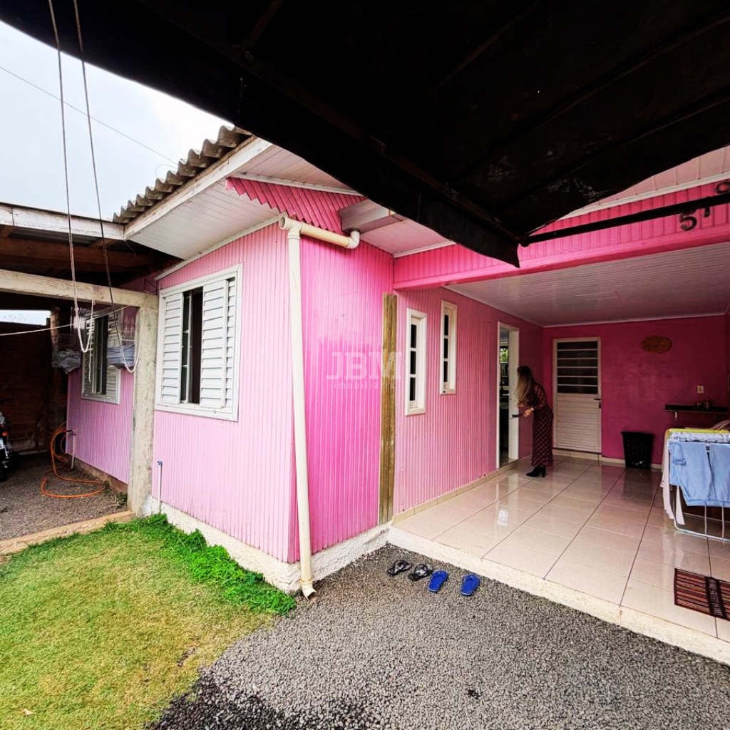 Casa Mista á venda no bairro Nossa senhora de Lourdes