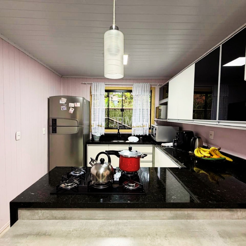 Casa Mista á venda no bairro Nossa senhora de Lourdes
