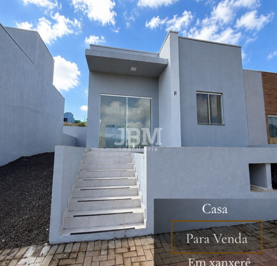Casa Meio á venda no Loteamento Sol Poente