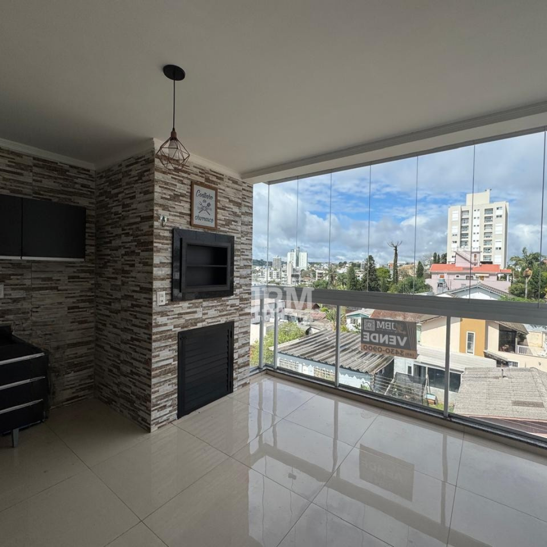 Apartamento á venda no Edifício Veneza