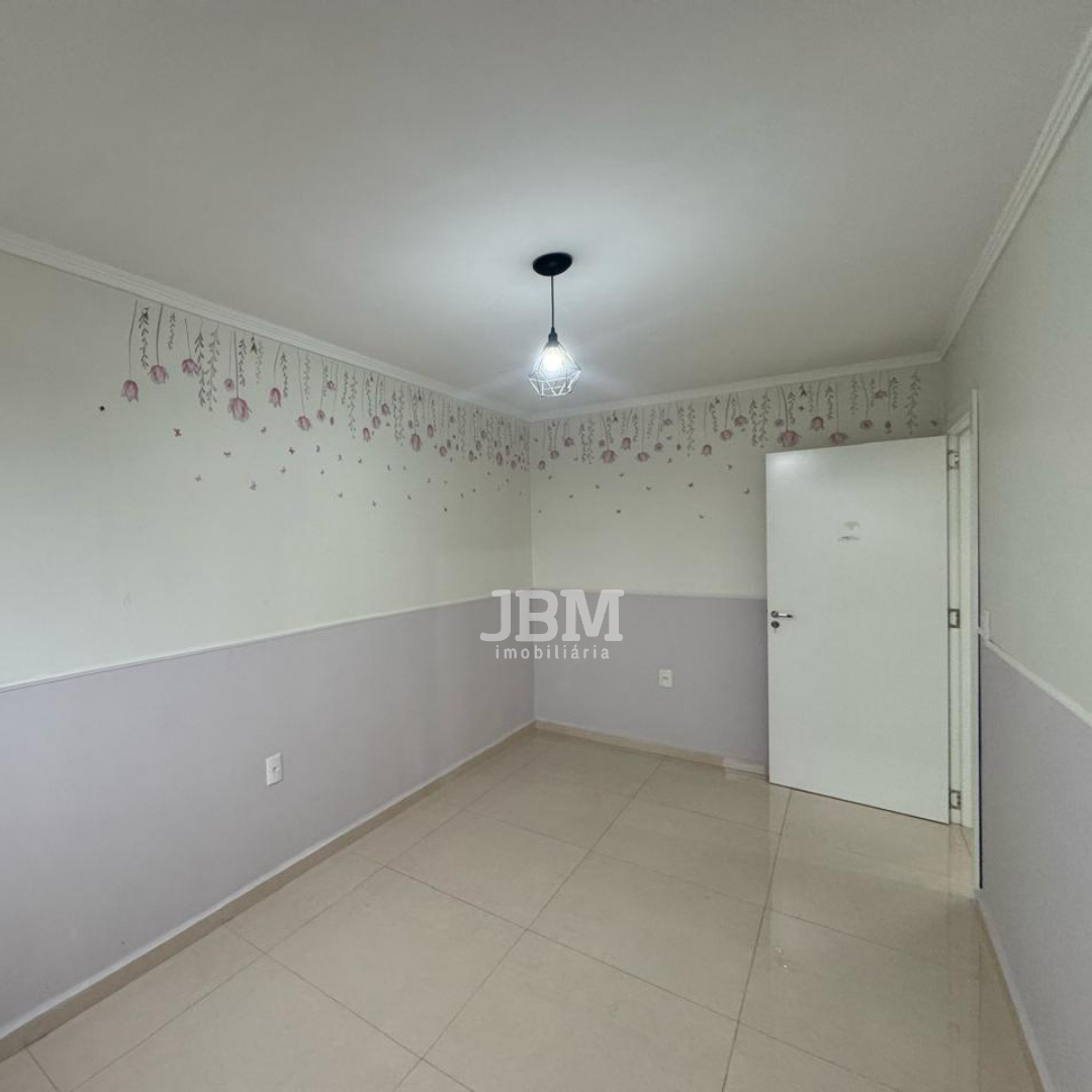 Apartamento á venda no Edifício Veneza