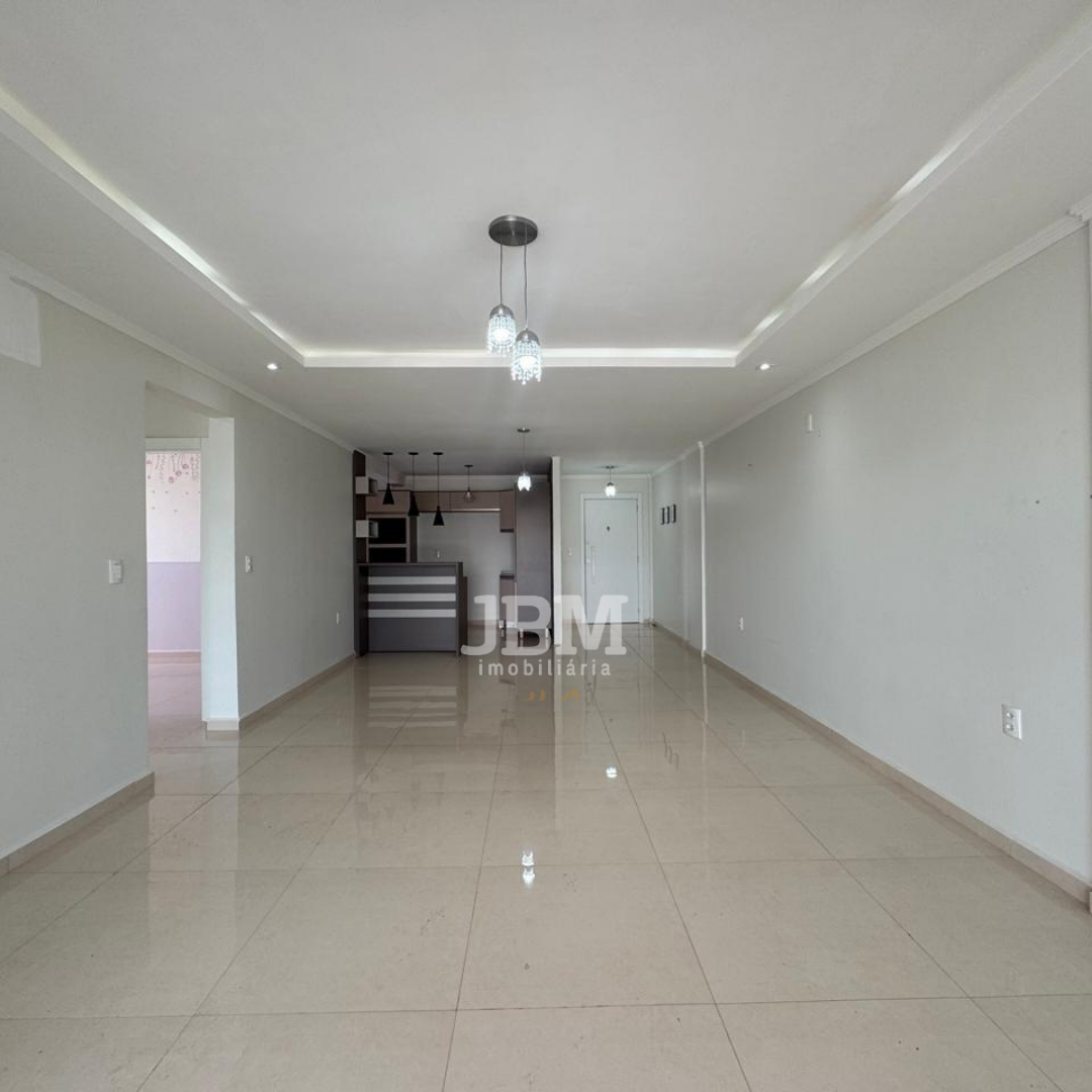 Apartamento á venda no Edifício Veneza